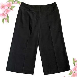 Larry Levine wide leg cropped work/office pant, black